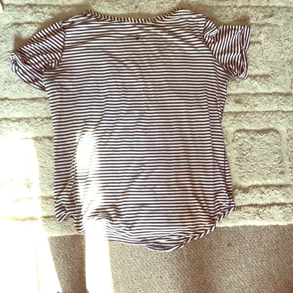 Deep V neck, lululemon